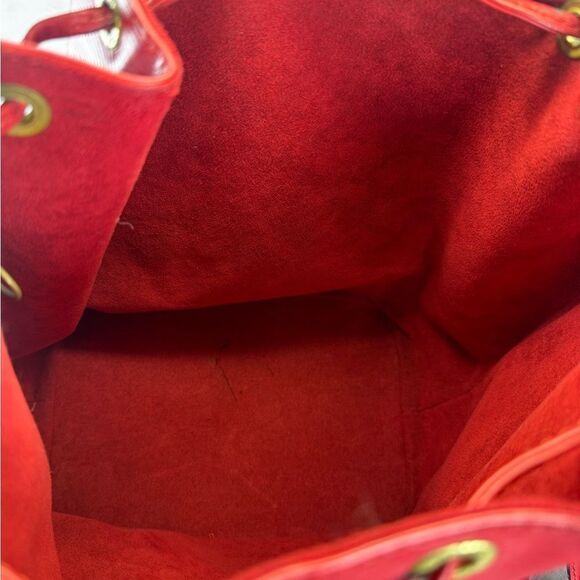 Louis Vuitton Epi Noe Vintage Large GM Bucket Bag - Picture 11 of 16